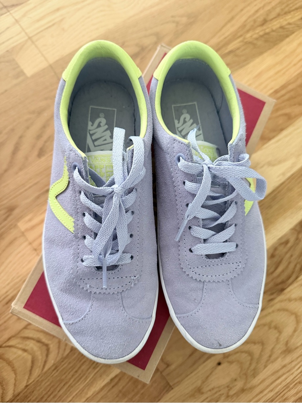 Vans Women’s Lavender Suede Sneakers with Neon Yellow/Green Accent *7.5*